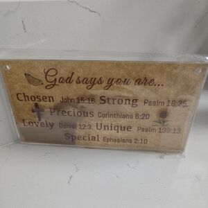 Hanging Sign Bible Veres Decoration NEW